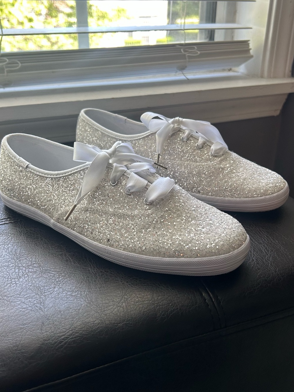 NWOT Keds X Kate Spade Women's Glitter Lace-Up Sneakers - White